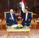 الرئيس يجتمع مع نظيره المصري