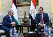 اشتية يصل القاهرة في زيارة رسمية على رأس وفد وزاري
